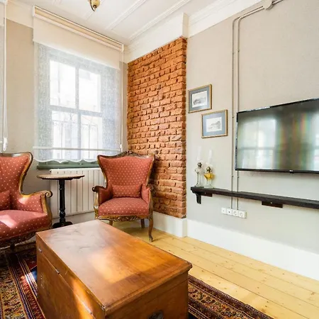 Holiday home Nice Apartment In Renovated Historic Building Near Golden Horn *