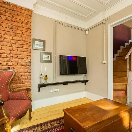 Nice Apartment In Renovated Historic Building Near Golden Horn Holiday home Istanbul