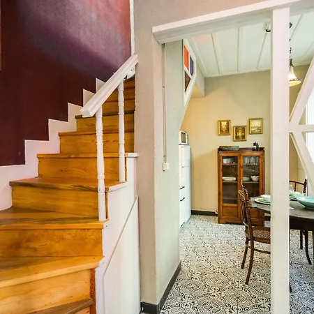 Nice Apartment In Renovated Historic Building Near Golden Horn *
